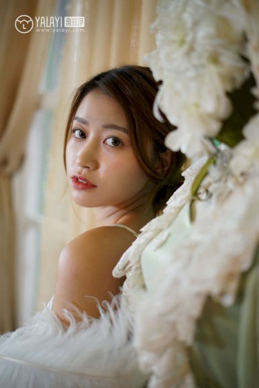 莉娜色诱